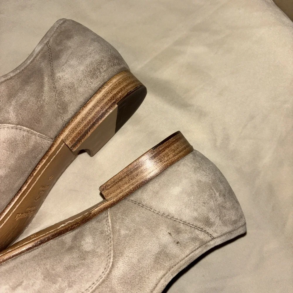 $650 Pedro Garcia Gerti 42 *read* Water-Resistant Oxford Truffle Bessie Suede